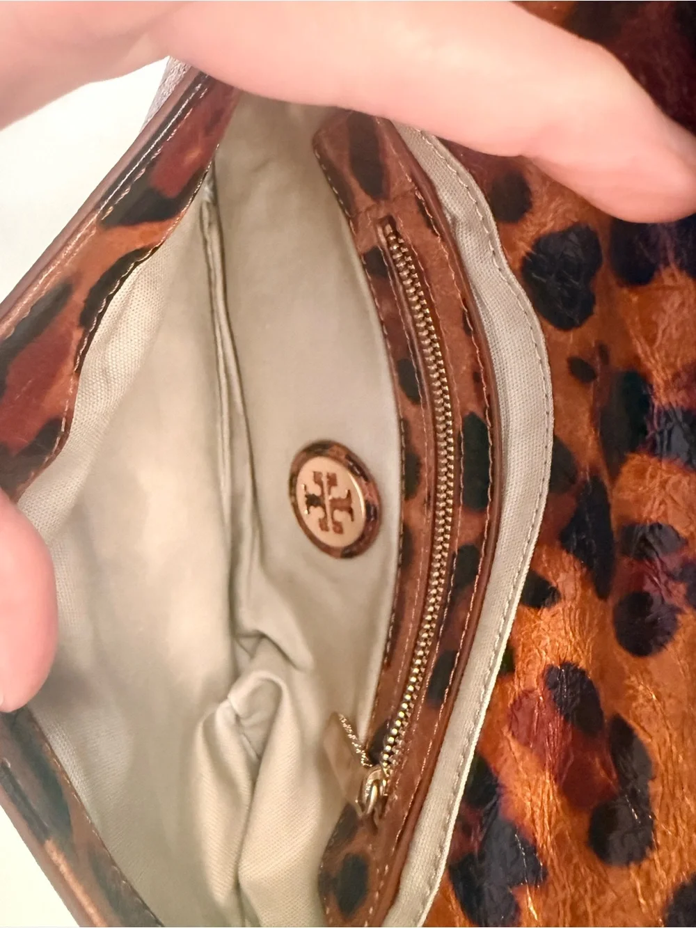 RARE Tory Burch Ainsley Leather Leopard Crossbody Clutch w/ Removable Strap